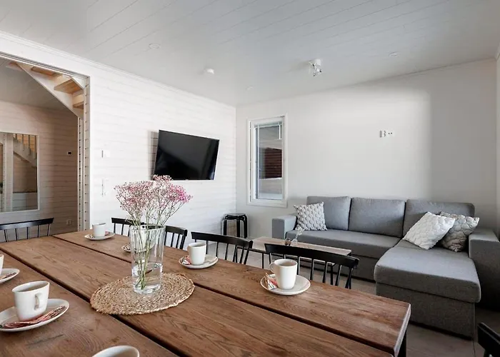 Hulvaton A - 12 Hloe, Golf *